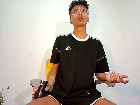 Snapshot of codysmith chatting on March 21, 2025, 2:07 pm codysmith online show from March 21, 2025, 2:07 pm