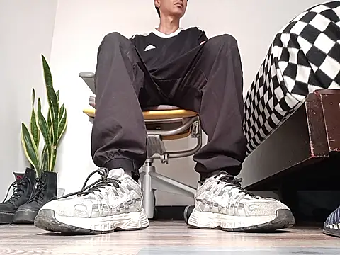 Snapshot of codysmith chatting on November 4, 2025, 1:21 pm codysmith online show from November 4, 2025, 1:21 pm