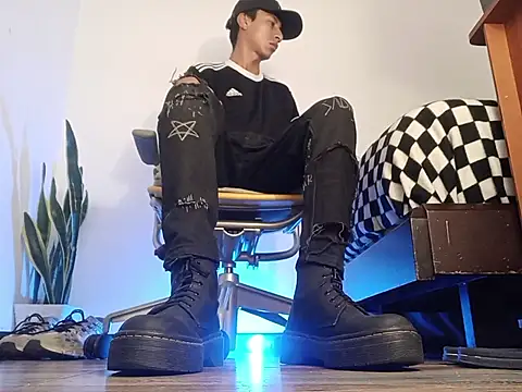 Snapshot of codysmith chatting on November 5, 2025, 7:52 am codysmith online show from November 5, 2025, 7:52 am