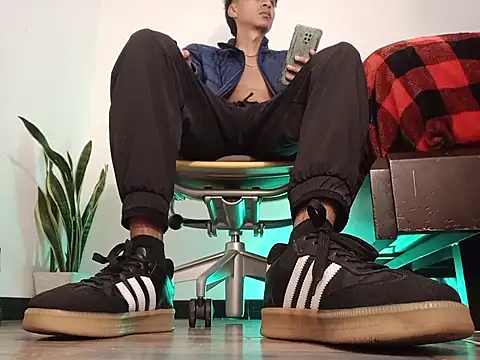 Snapshot of codysmith chatting on November 18, 2025, 1:04 pm codysmith online show from November 18, 2025, 1:04 pm