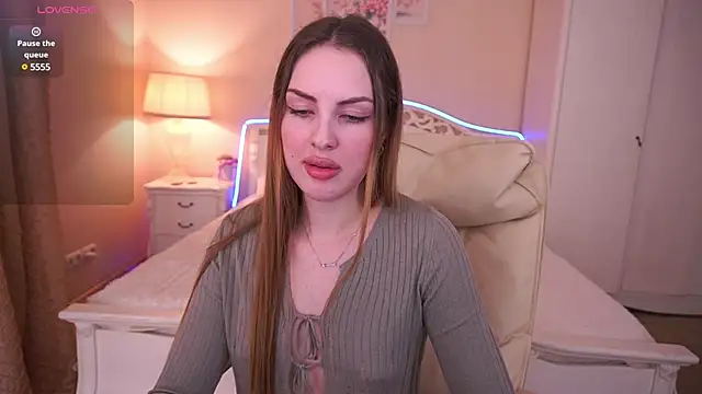 Snapshot of LexxiJoy chatting on February 1, 2025, 11:48 pm LexxiJoy online show from February 1, 2025, 11:48 pm