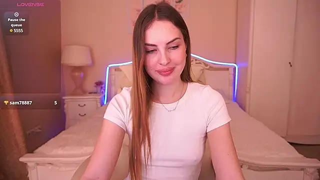 Snapshot of LexxiJoy chatting on February 4, 2025, 10:54 am LexxiJoy online show from February 4, 2025, 10:54 am