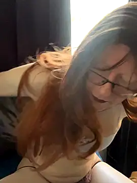 Snapshot of Valerie-4-U chatting on October 25, 2025, 8:55 am Valerie-4-U online show from October 25, 2025, 8:55 am