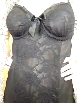 Snapshot of Charlotte391 chatting on December 17, 2025, 4:24 pm Charlotte391 online show from December 17, 2025, 4:24 pm