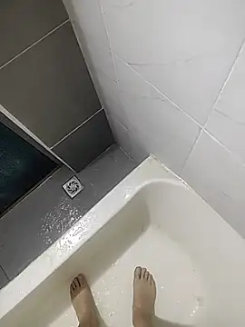 DTuannHallT online show from December 16, 2025, 11:48 am