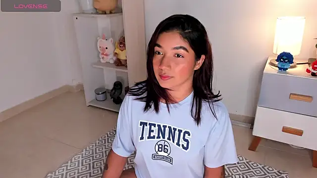 martina roldam online show from February 12, 2025, 2:35 am