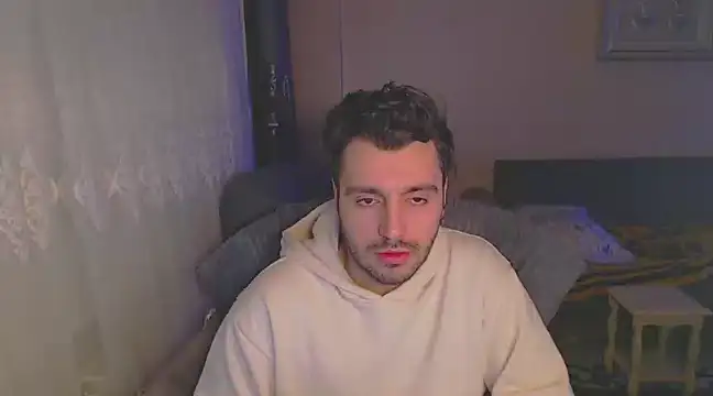 handsomeee04 online show from February 11, 2025, 10:07 pm