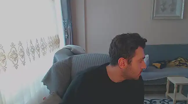 handsomeee04 online show from February 19, 2025, 12:00 pm