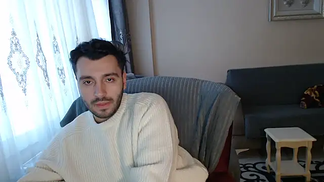 handsomeee04 online show from December 15, 2025, 5:55 am