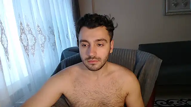 handsomeee04 online show from December 18, 2025, 5:46 am