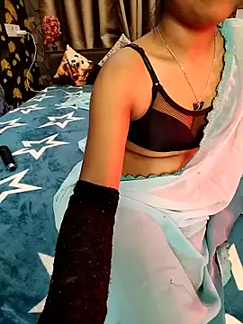 Little  Lia online show from February 21, 2025, 5:42 pm