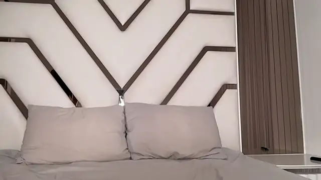 MilenaMilven online show from November 6, 2025, 6:42 pm