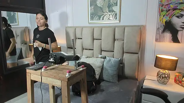 Snapshot of Iliy__ chatting on December 22, 2024, 4:28 am Iliy   online show from December 22, 2024, 4:28 am