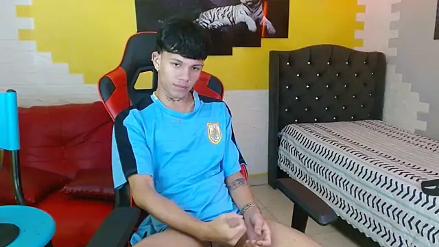 andy dan18 online show from November 4, 2025, 2:16 pm