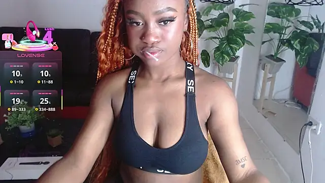 Snapshot of nikkystorm1_ chatting on September 25, 2025, 2:32 pm nikkystorm1 online show from September 25, 2025, 2:32 pm