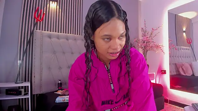 GysellHanson online show from October 18, 2025, 11:44 am