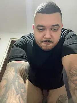 El Titan1998 online show from January 5, 2025, 10:08 pm