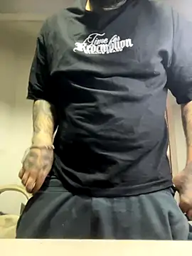 El Titan1998 online show from October 9, 2025, 11:52 am