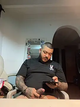 El Titan1998 online show from October 24, 2025, 11:45 pm