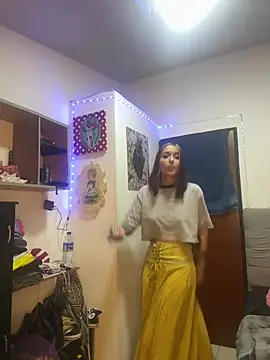 Snapshot of BlueStoneX chatting on January 24, 2025, 5:10 am BlueStoneX online show from January 24, 2025, 5:10 am