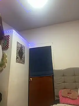 Snapshot of BlueStoneX chatting on February 9, 2025, 5:19 am BlueStoneX online show from February 9, 2025, 5:19 am