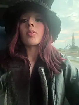 Snapshot of BlueStoneX chatting on February 9, 2025, 11:25 am BlueStoneX online show from February 9, 2025, 11:25 am