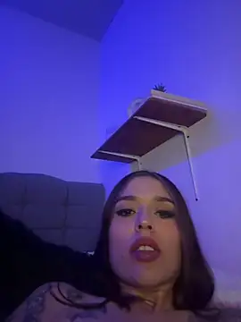 Snapshot of BlueStoneX chatting on February 12, 2025, 7:55 am BlueStoneX online show from February 12, 2025, 7:55 am