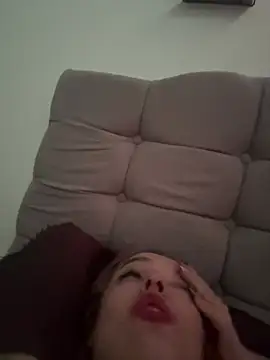 Snapshot of BlueStoneX chatting on February 13, 2025, 3:24 pm BlueStoneX online show from February 13, 2025, 3:24 pm