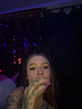 Snapshot of BlueStoneX chatting on February 14, 2025, 7:49 am BlueStoneX online show from February 14, 2025, 7:49 am