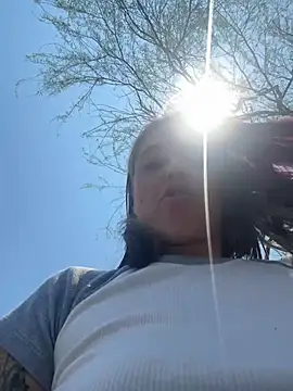 Snapshot of BlueStoneX chatting on March 20, 2025, 5:36 pm BlueStoneX online show from March 20, 2025, 5:36 pm