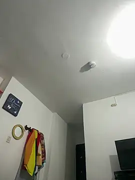 Snapshot of BlueStoneX chatting on March 21, 2025, 10:50 am BlueStoneX online show from March 21, 2025, 10:50 am