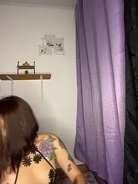 Snapshot of BlueStoneX chatting on September 14, 2025, 6:23 am BlueStoneX online show from September 14, 2025, 6:23 am