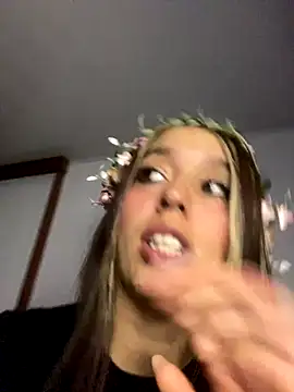 Snapshot of BlueStoneX chatting on October 2, 2025, 6:42 am BlueStoneX online show from October 2, 2025, 6:42 am