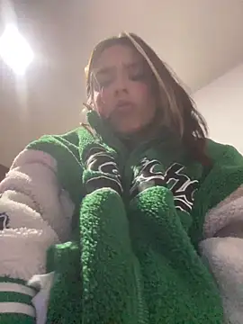 Snapshot of BlueStoneX chatting on October 29, 2025, 7:10 am BlueStoneX online show from October 29, 2025, 7:10 am