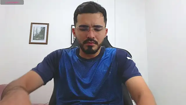 Massimoo 07 online show from November 13, 2025, 7:13 pm