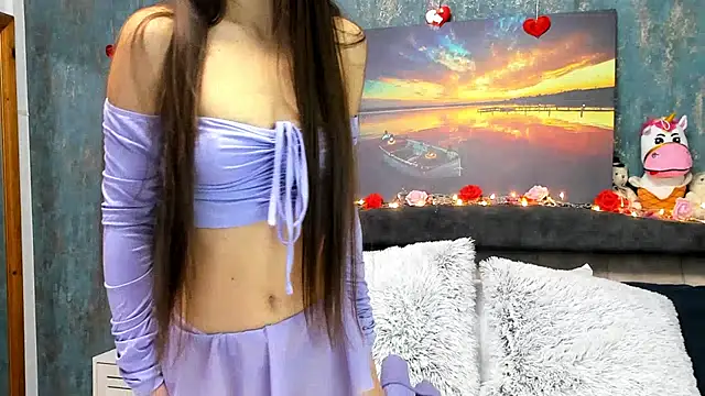 EmaLowe online show from February 25, 2025, 4:35 am