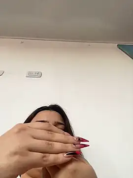 Snapshot of Sophia_cyrus11 chatting on January 13, 2025, 1:39 pm Sophia cyrus11 online show from January 13, 2025, 1:39 pm