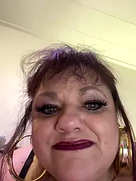 Snapshot of Luciouslouise72@xh chatting on November 29, 2025, 12:02 am Luciouslouise72xh online show from November 29, 2025, 12:02 am