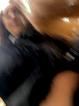 AndreaMood online show from October 12, 2025, 6:23 am