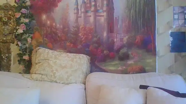 Snapshot of BELLAMORGANE1 chatting on January 4, 2025, 12:49 pm BELLAMORGANE1 online show from January 4, 2025, 12:49 pm