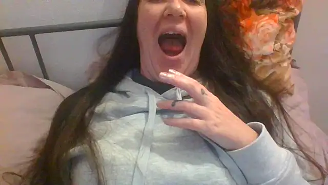 Snapshot of BELLAMORGANE1 chatting on January 23, 2025, 5:21 pm BELLAMORGANE1 online show from January 23, 2025, 5:21 pm