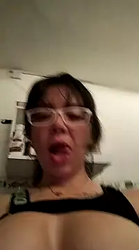 Snapshot of StarSex22 chatting on December 24, 2024, 3:47 pm StarSex22 online show from December 24, 2024, 3:47 pm