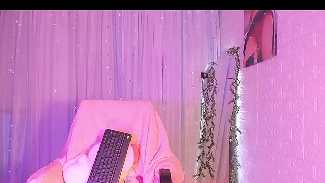 NattSumi online show from January 3, 2025, 11:44 pm