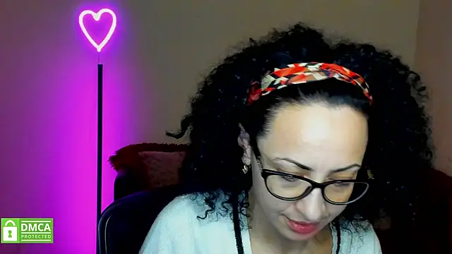 Arianasweety23 online show from January 28, 2025, 9:29 pm