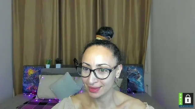 Arianasweety23 online show from November 11, 2025, 6:30 pm