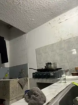 Snapshot of MikeAndJessy chatting on December 27, 2024, 1:11 am MikeAndJessy online show from December 27, 2024, 1:11 am