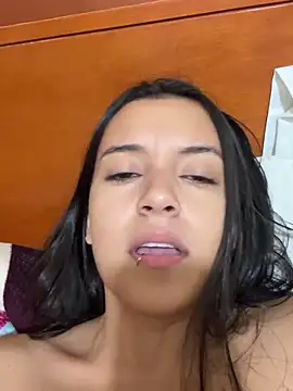 Snapshot of MikeAndJessy chatting on March 22, 2025, 4:14 am MikeAndJessy online show from March 22, 2025, 4:14 am