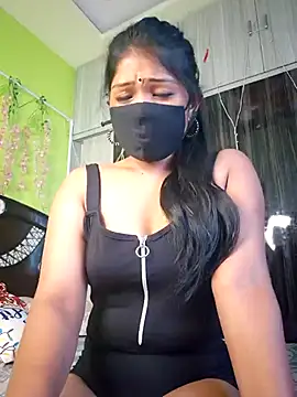 Snapshot of sexyhoney27 chatting on October 22, 2025, 10:26 am sexyhoney27 online show from October 22, 2025, 10:26 am