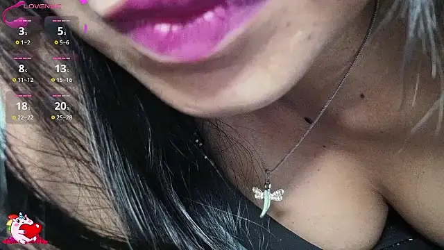 Snapshot of sexyhoney27 chatting on October 25, 2025, 5:30 pm sexyhoney27 online show from October 25, 2025, 5:30 pm