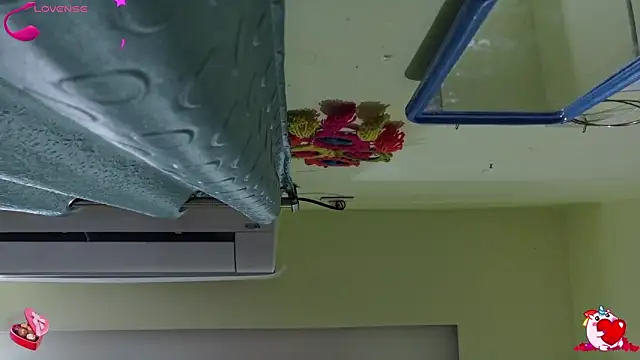 Snapshot of sexyhoney27 chatting on November 26, 2025, 2:18 pm sexyhoney27 online show from November 26, 2025, 2:18 pm